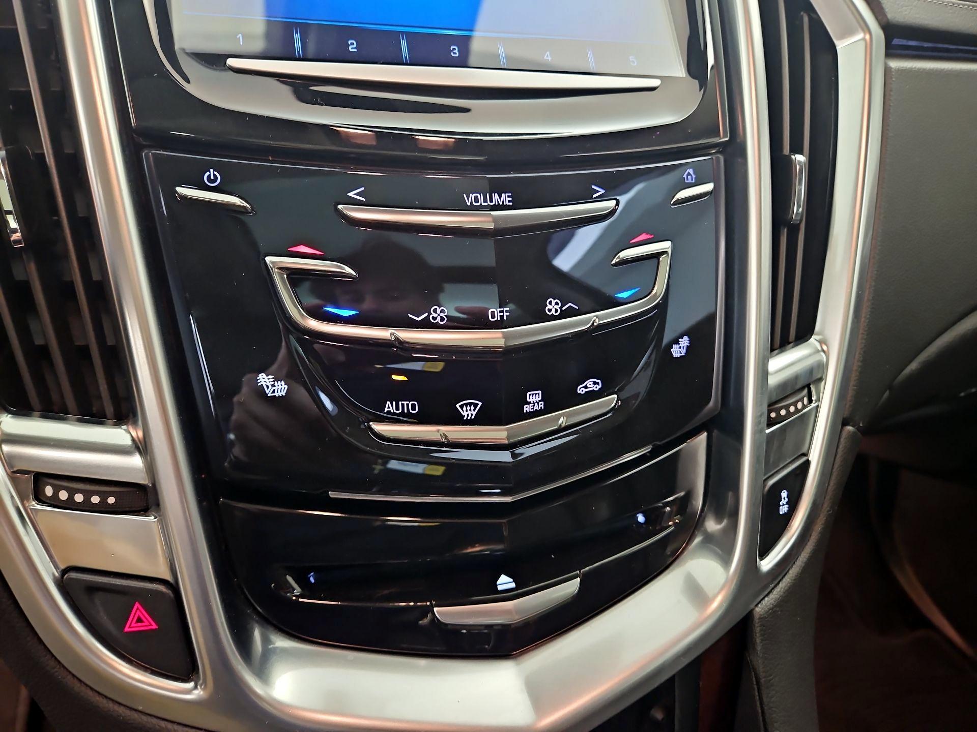 Thumbnail: 2015 Cadillac SRX - 17