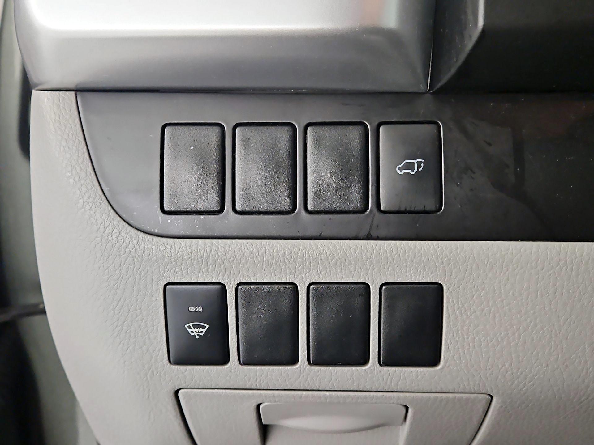 Thumbnail: 2015 Toyota Highlander - 13