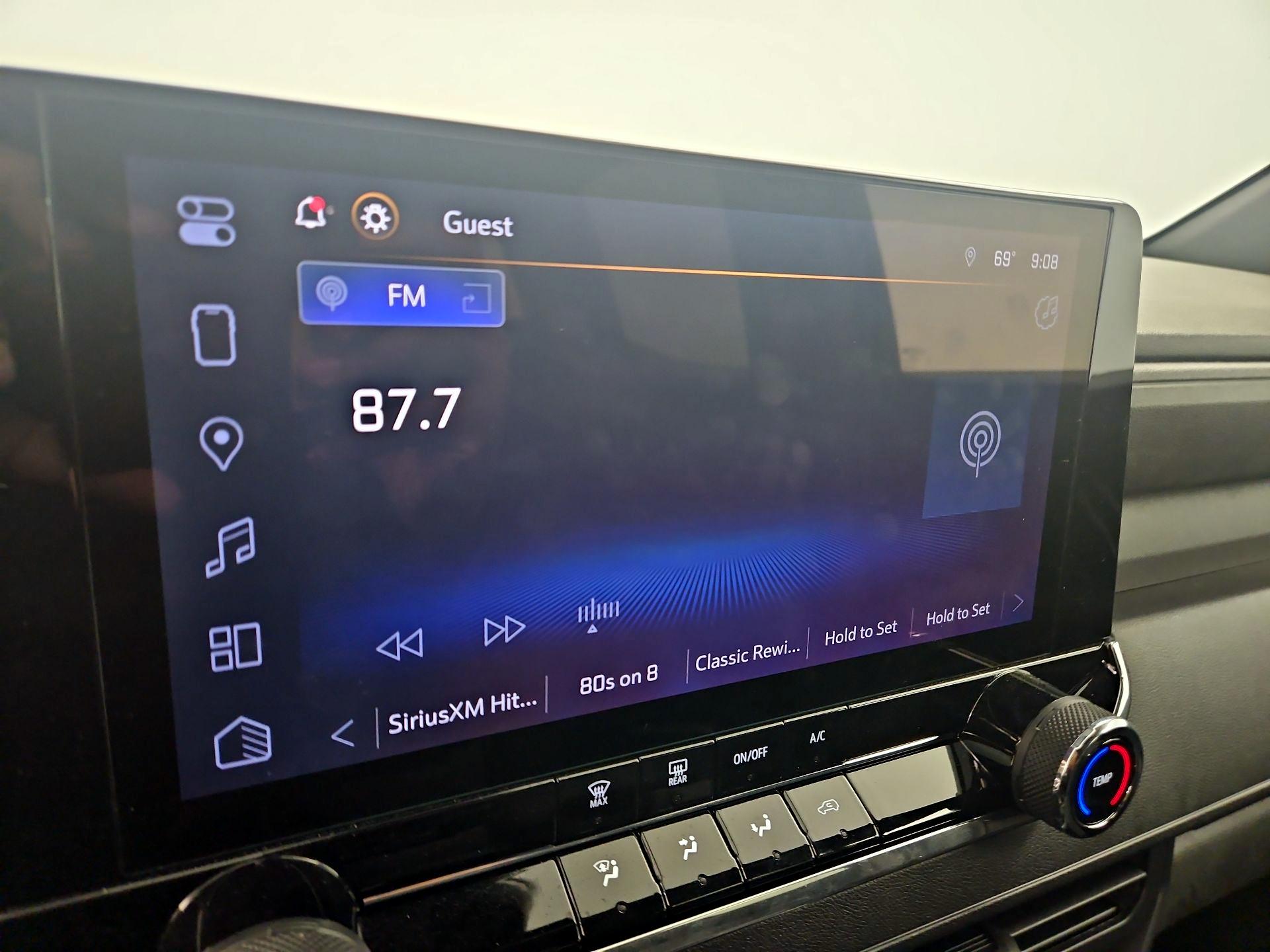 Thumbnail: 2023 Chevrolet Colorado - 14