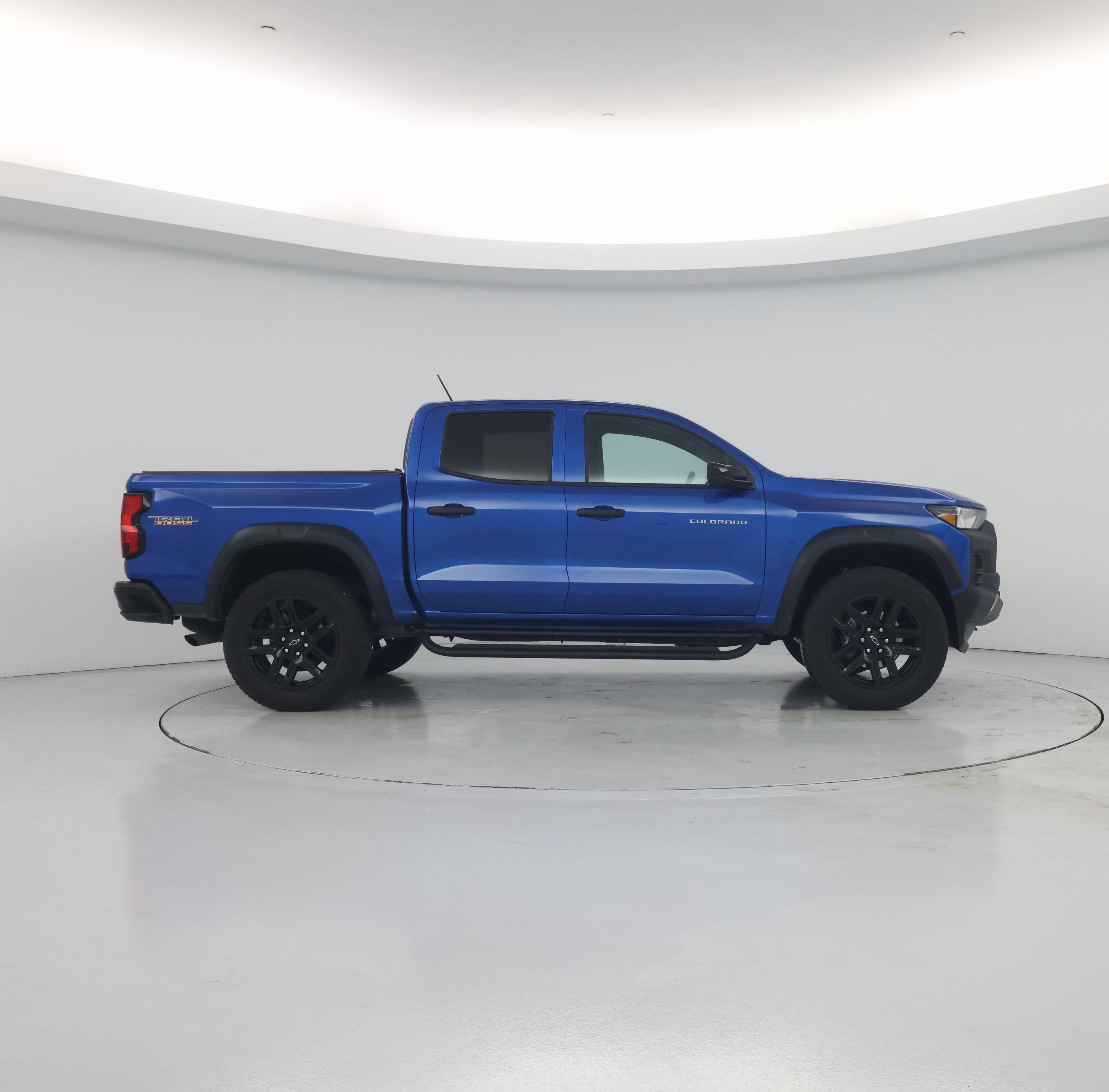 Thumbnail: 2023 Chevrolet Colorado - 7