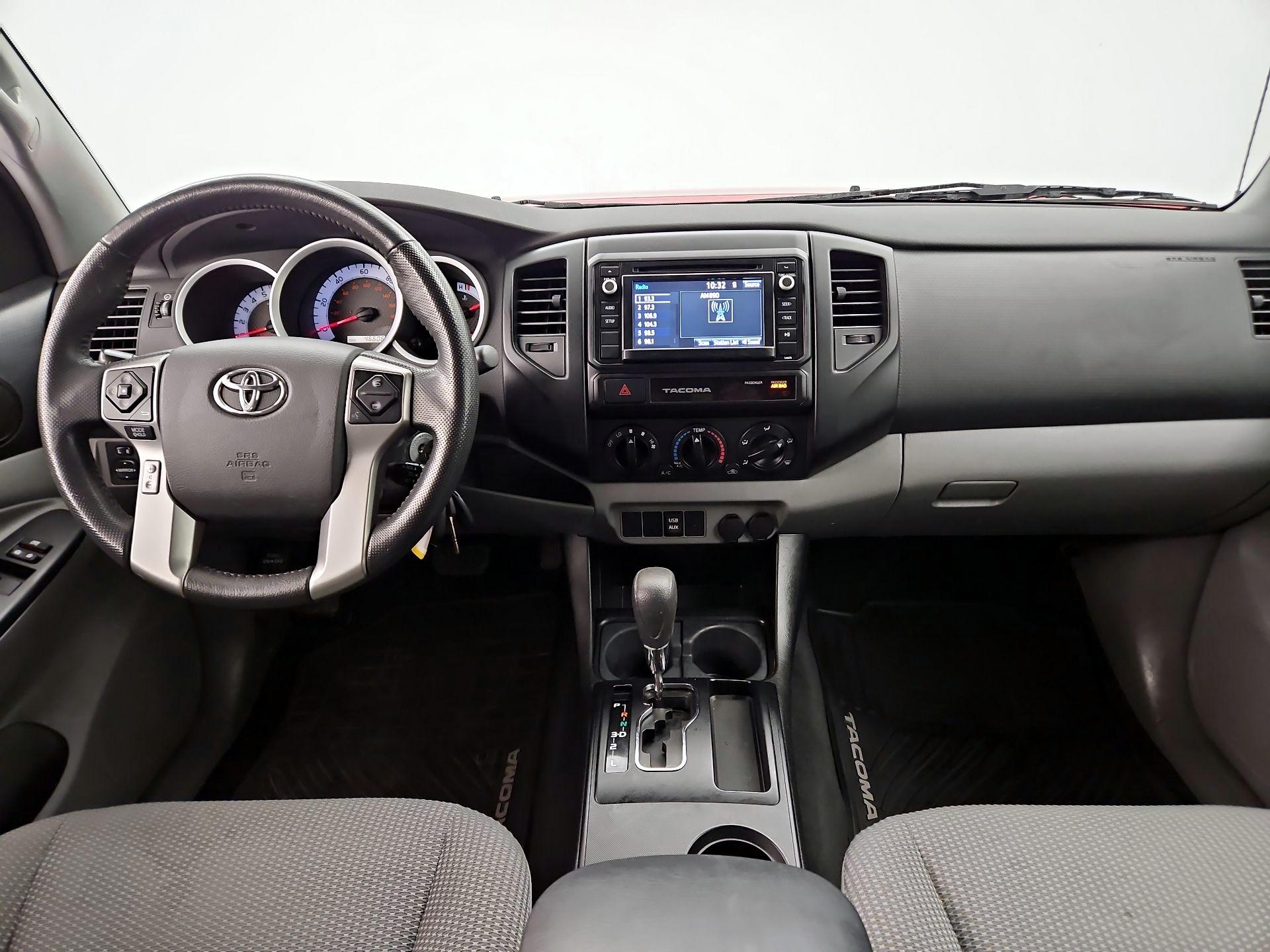 Thumbnail: 2015 Toyota Tacoma - 9