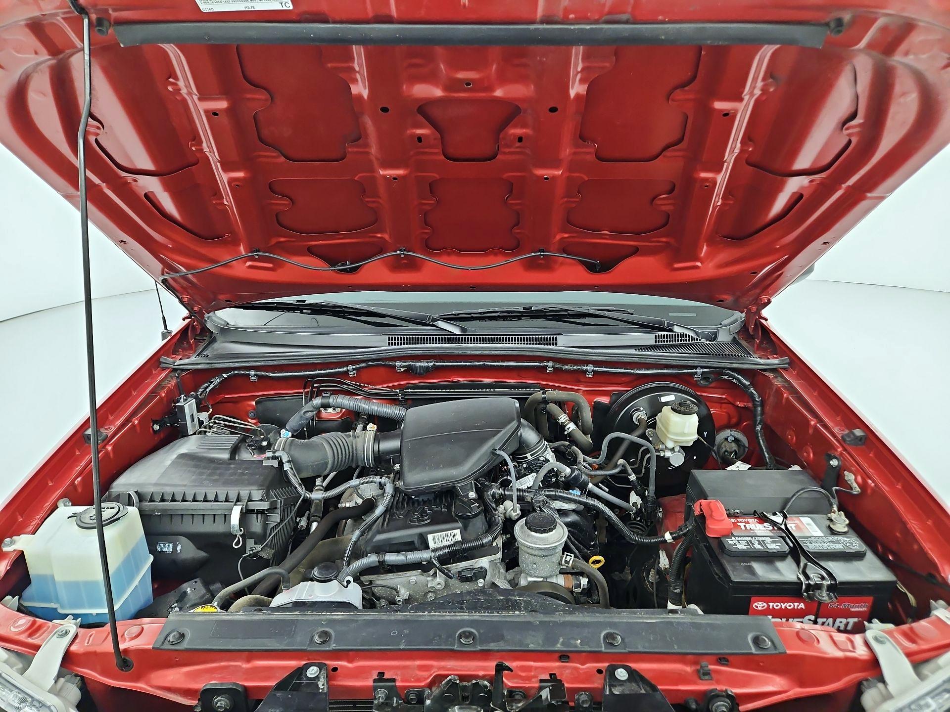 Thumbnail: 2015 Toyota Tacoma - 19