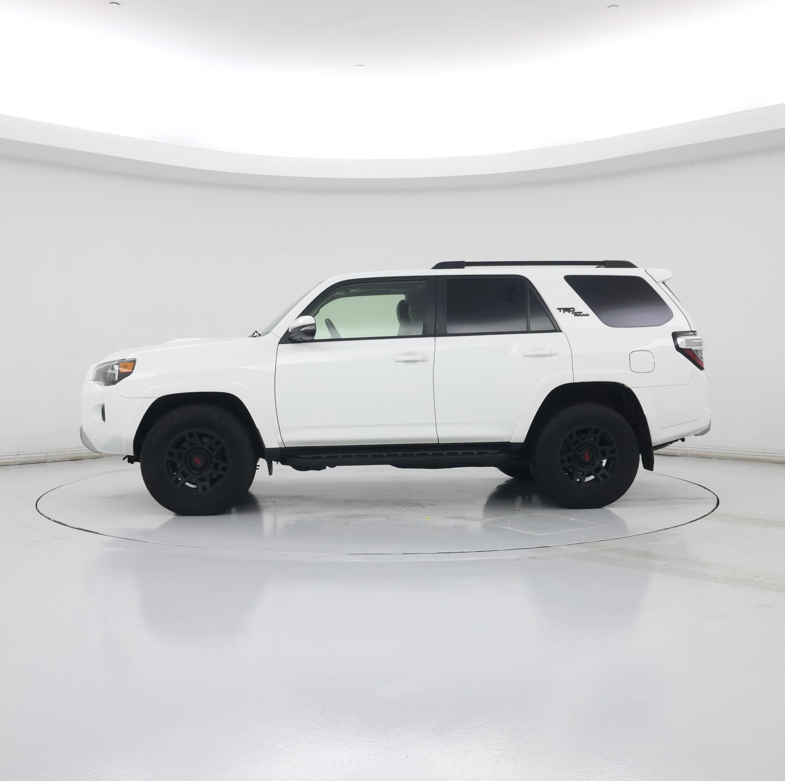 Thumbnail: 2021 Toyota 4Runner - 3