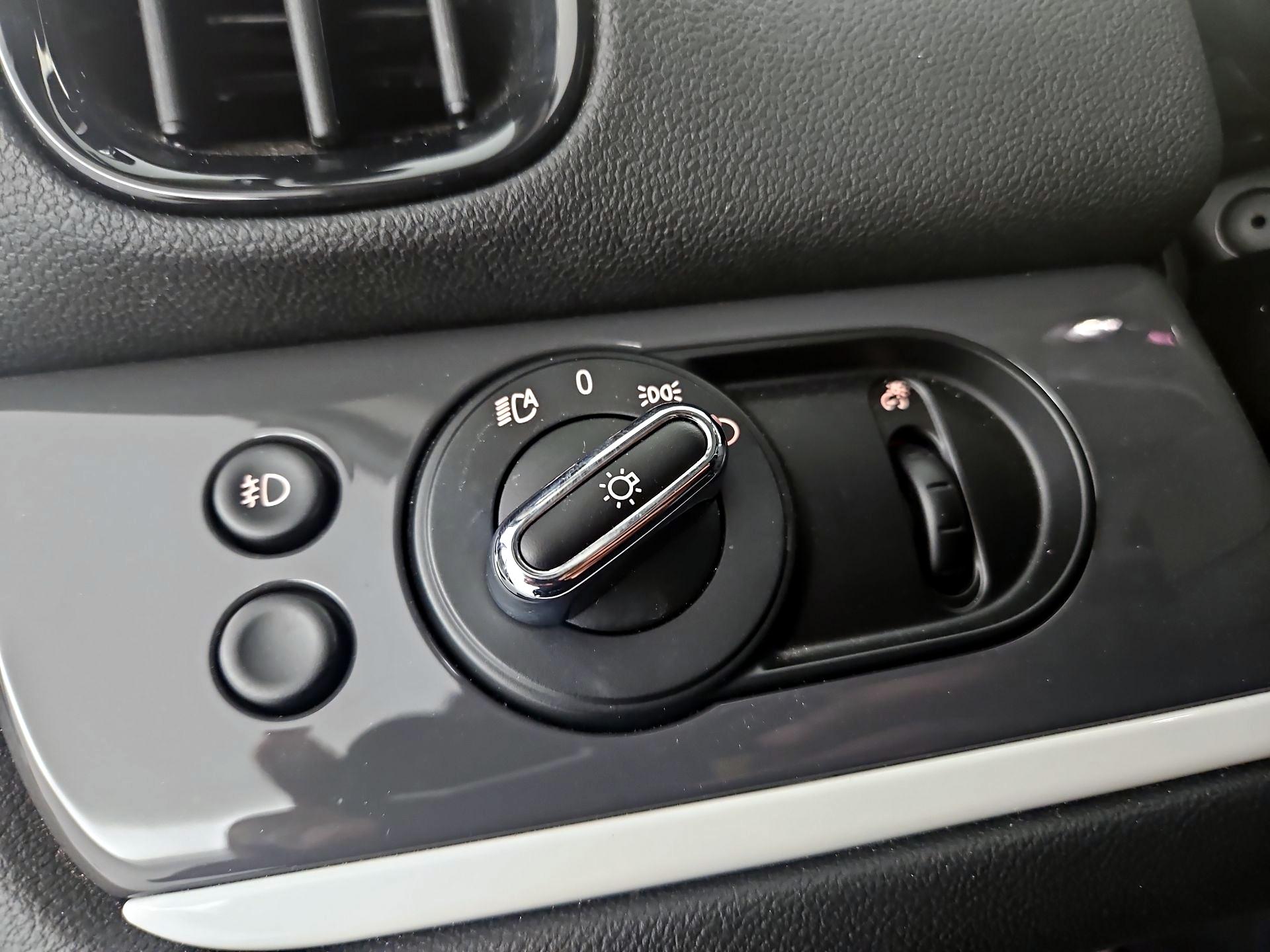 Thumbnail: 2019 MINI Cooper Countryman - 13