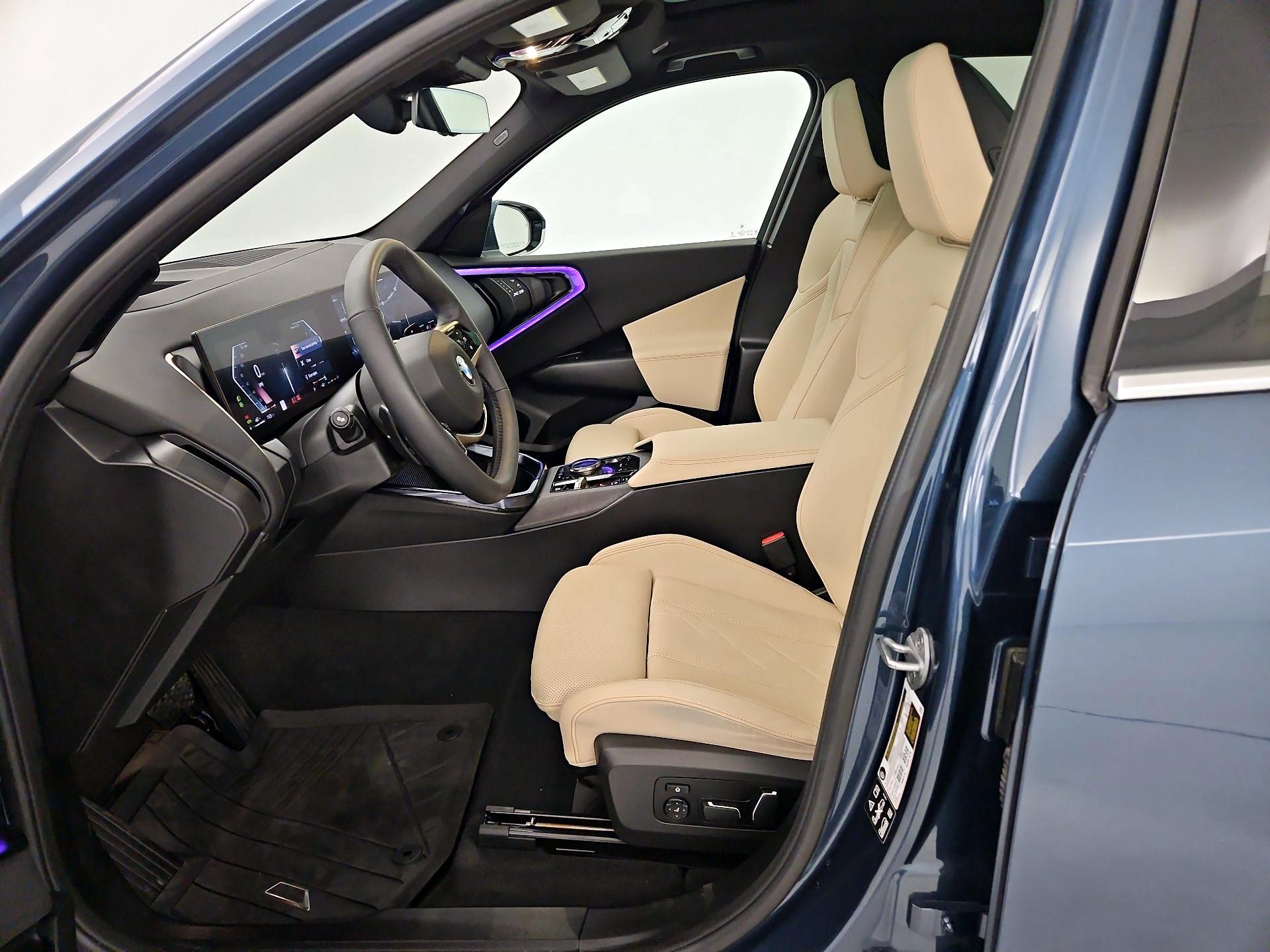 Thumbnail: 2025 BMW X3 - 11