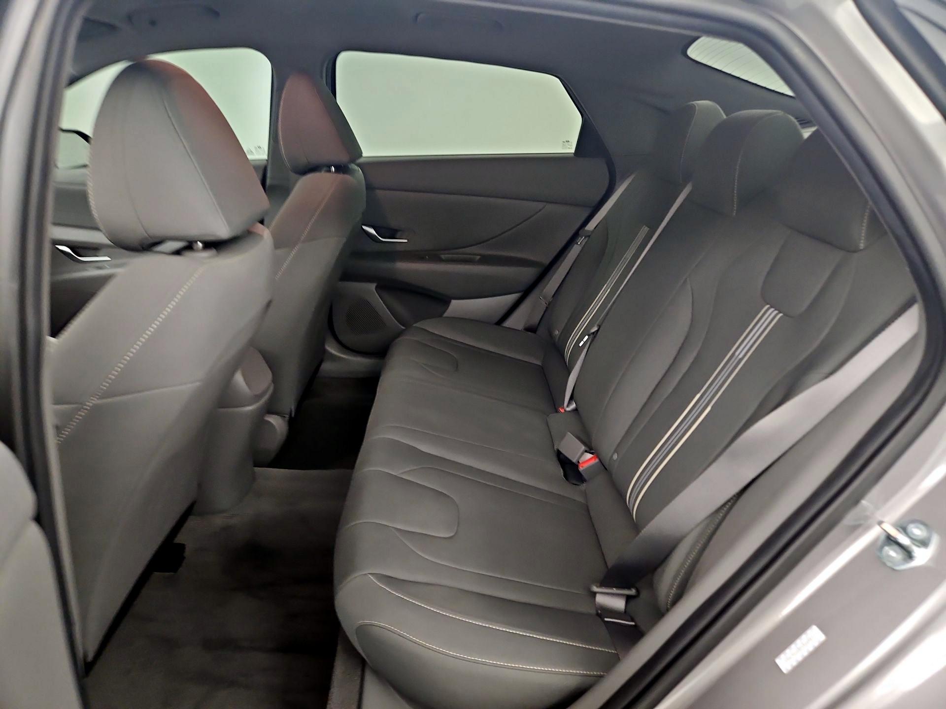 Thumbnail: 2023 Hyundai Elantra - 19