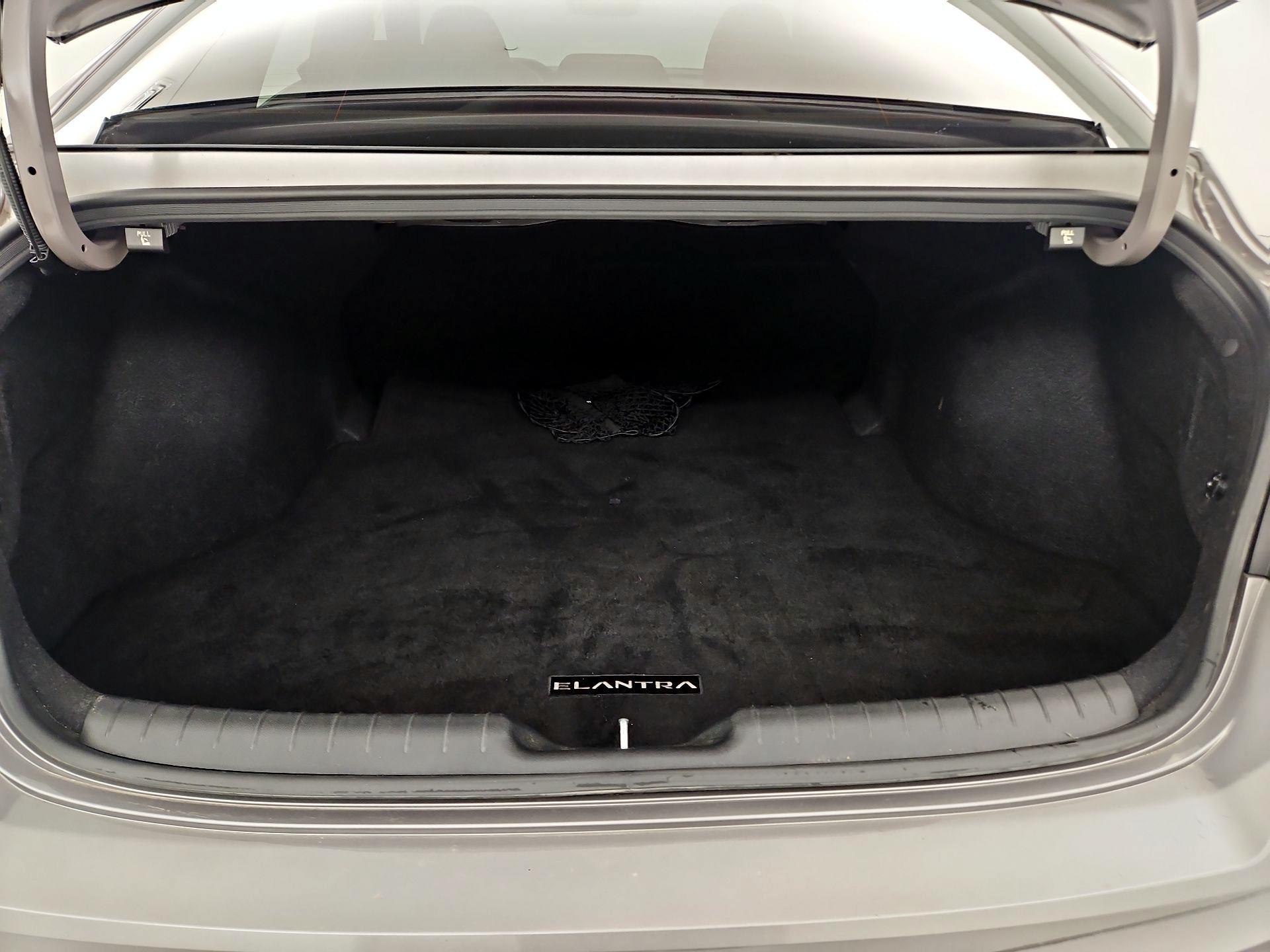 Thumbnail: 2023 Hyundai Elantra - 20