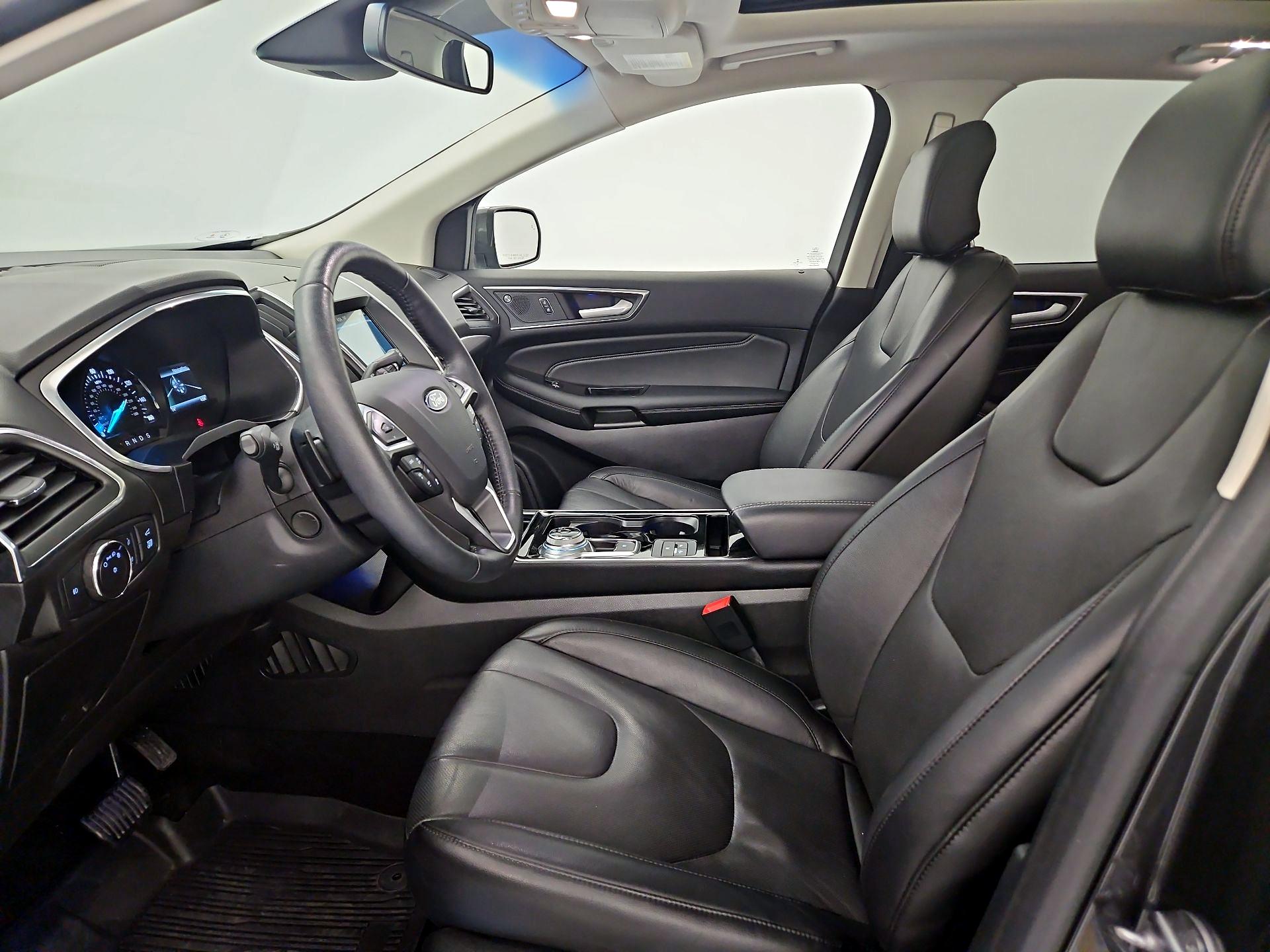 Thumbnail: 2019 Ford Edge - 11