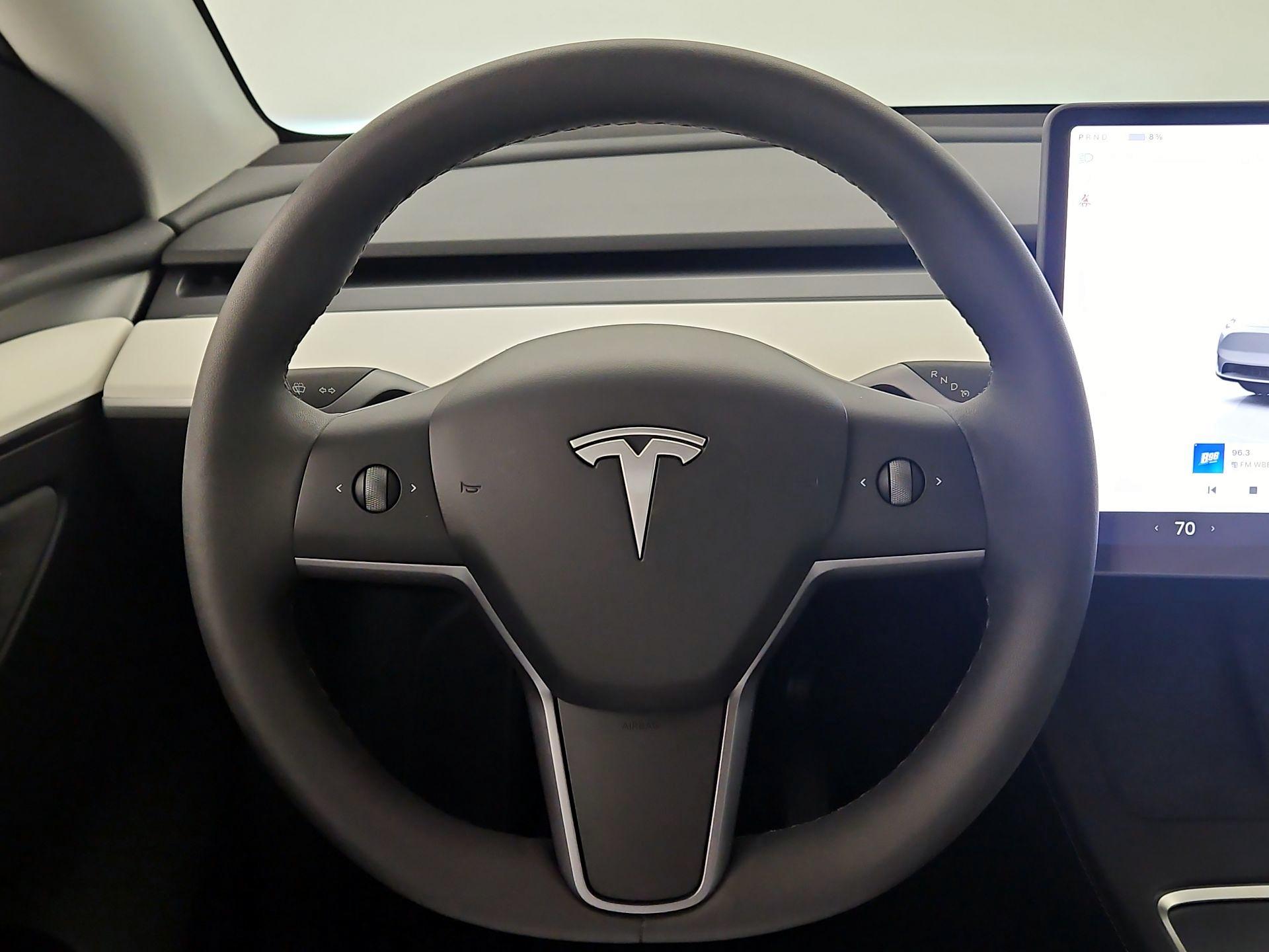 Thumbnail: 2025 Tesla Model Y - 10