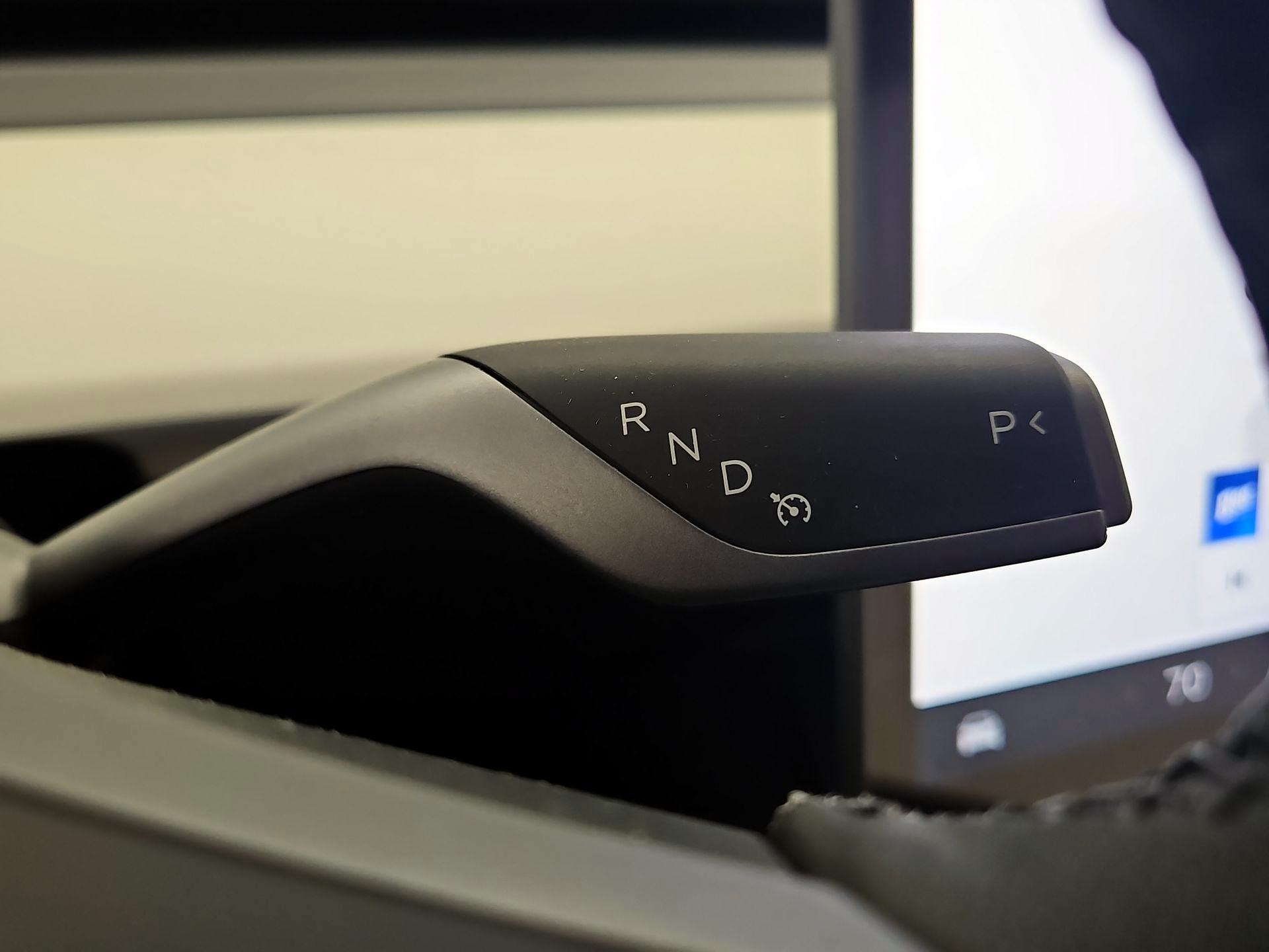 Thumbnail: 2025 Tesla Model Y - 17