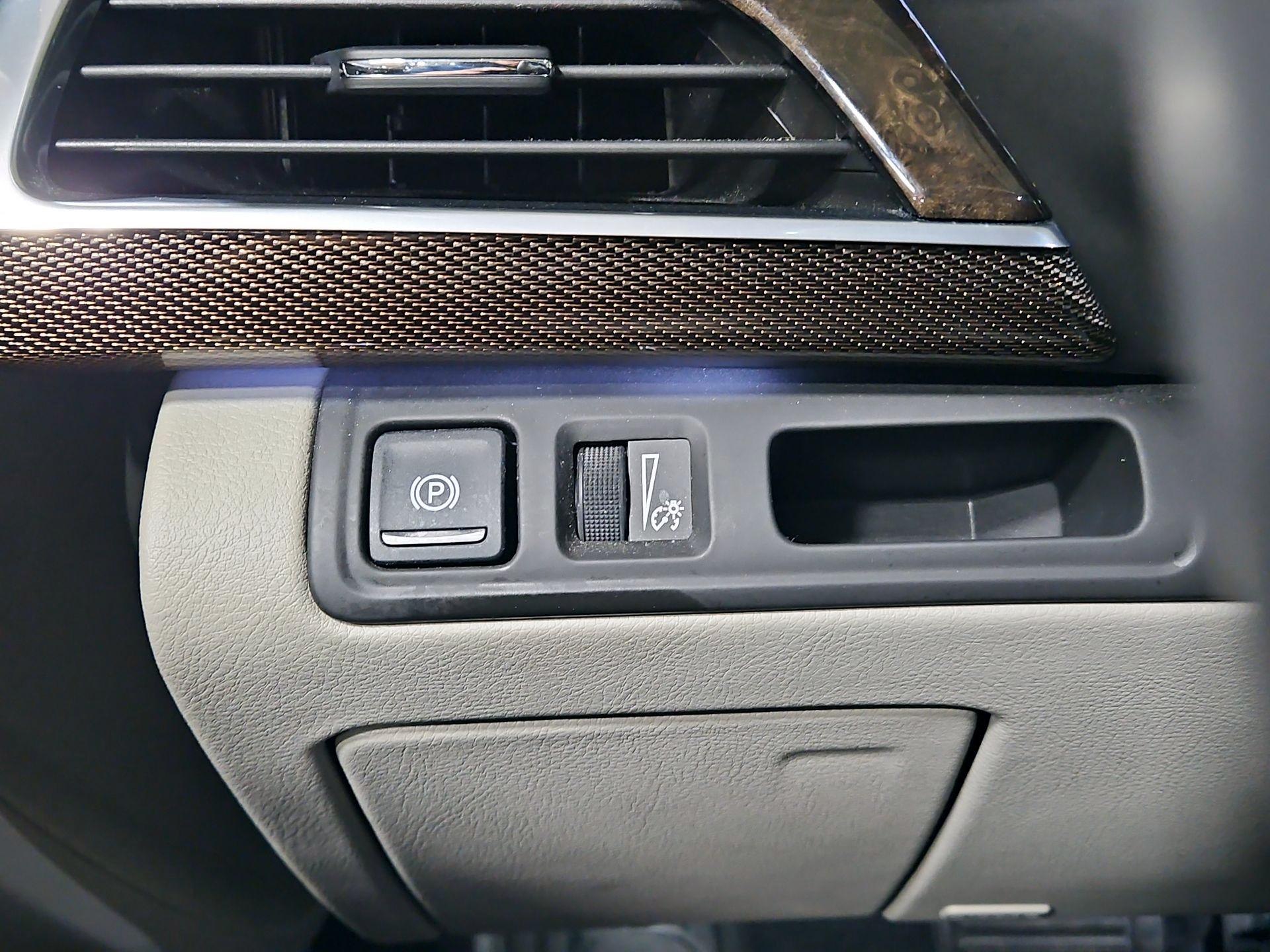 Thumbnail: 2017 Cadillac CT6 - 13