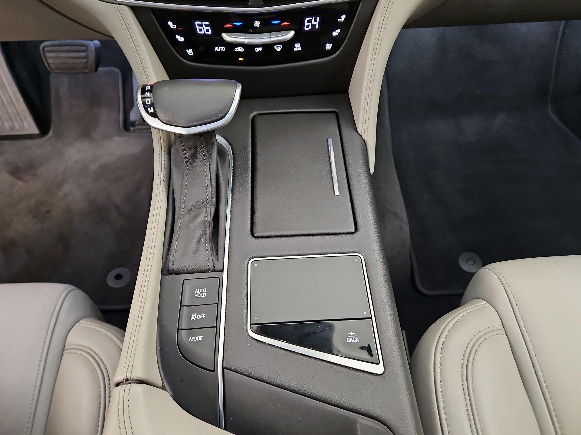 Thumbnail: 2017 Cadillac CT6 - 18