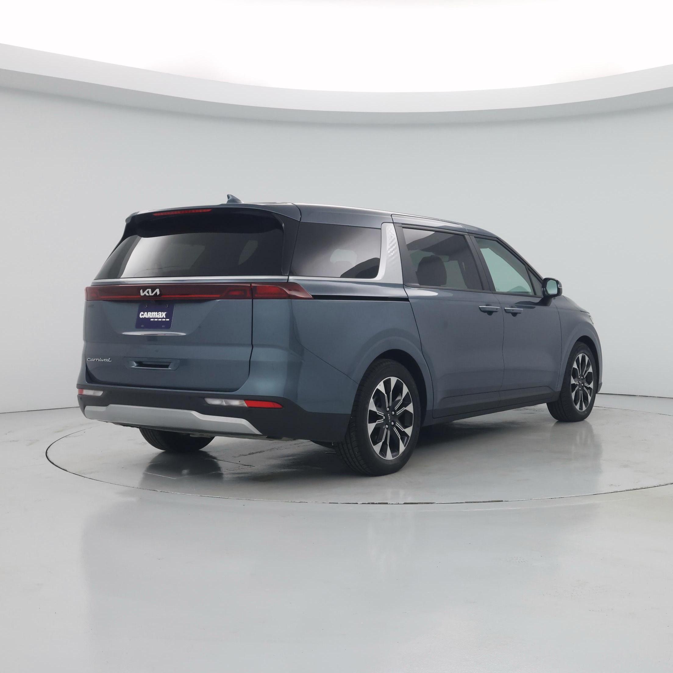 Thumbnail: 2022 Kia Carnival - 8