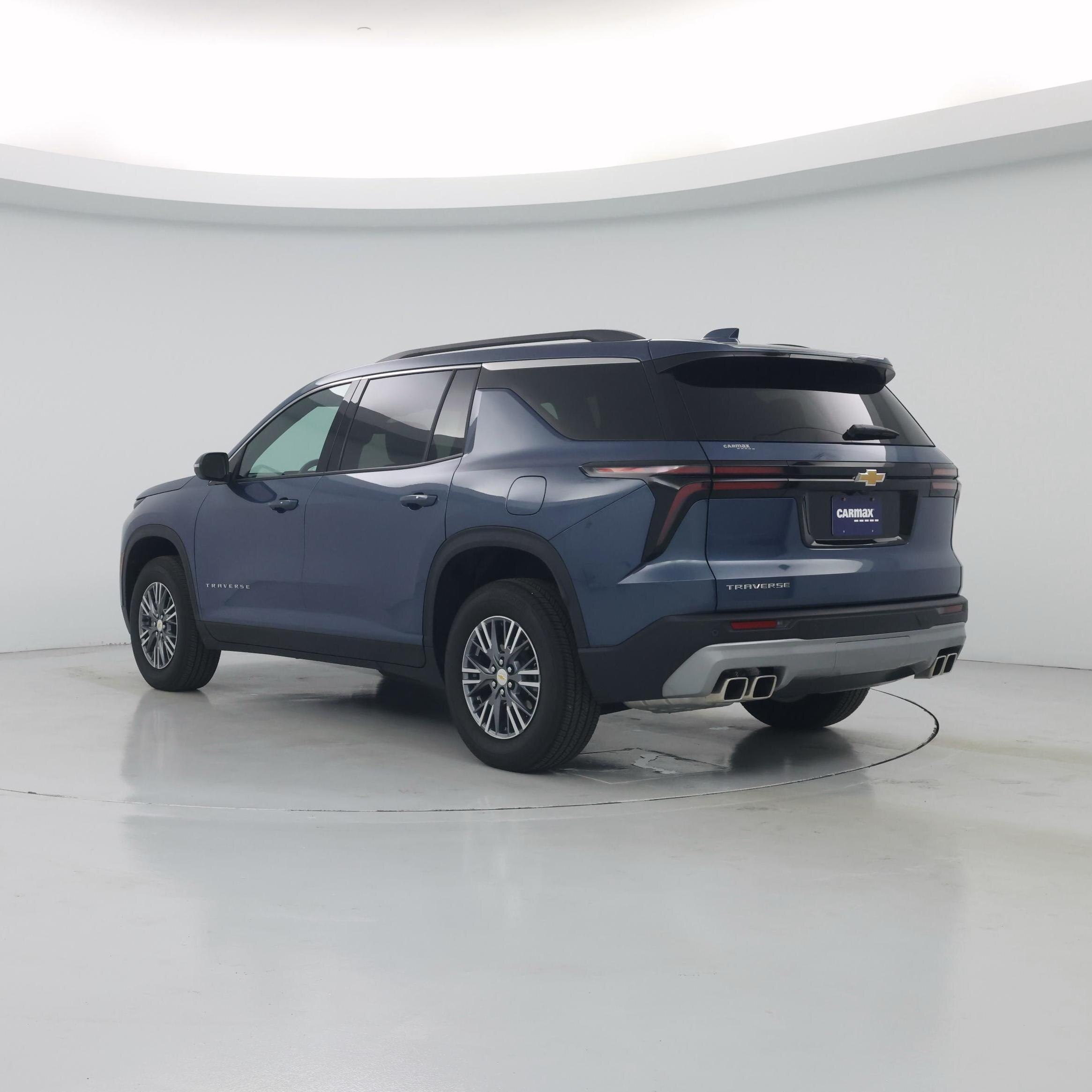 Thumbnail: 2025 Chevrolet Traverse - 2