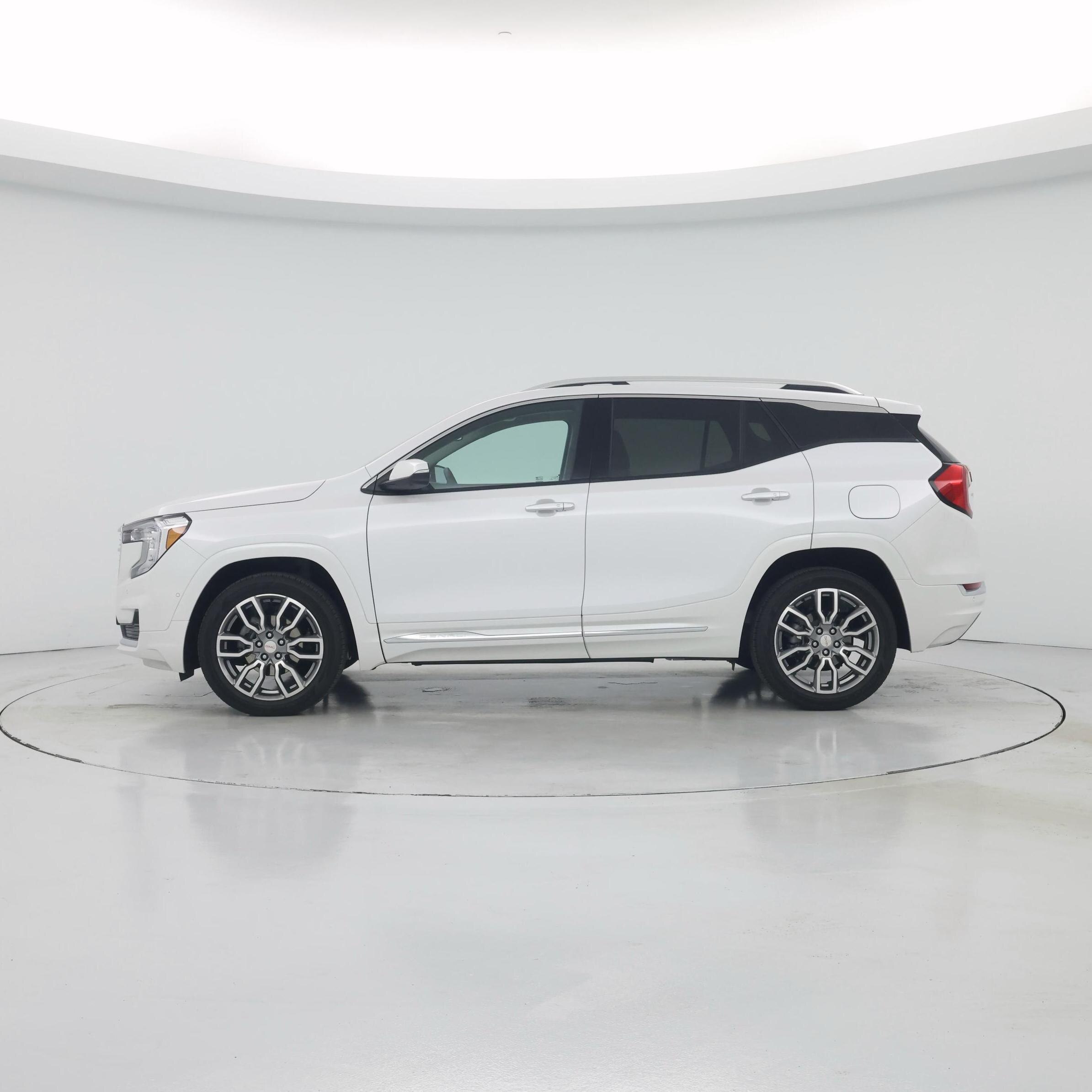 Thumbnail: 2024 GMC Terrain - 3