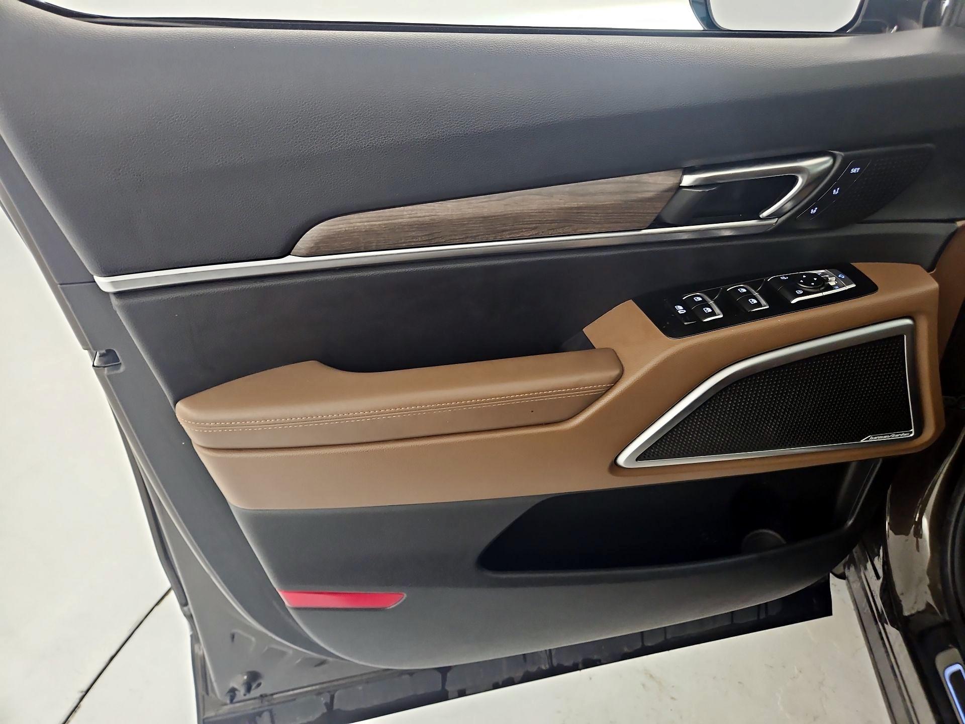 Thumbnail: 2020 Kia Telluride - 12