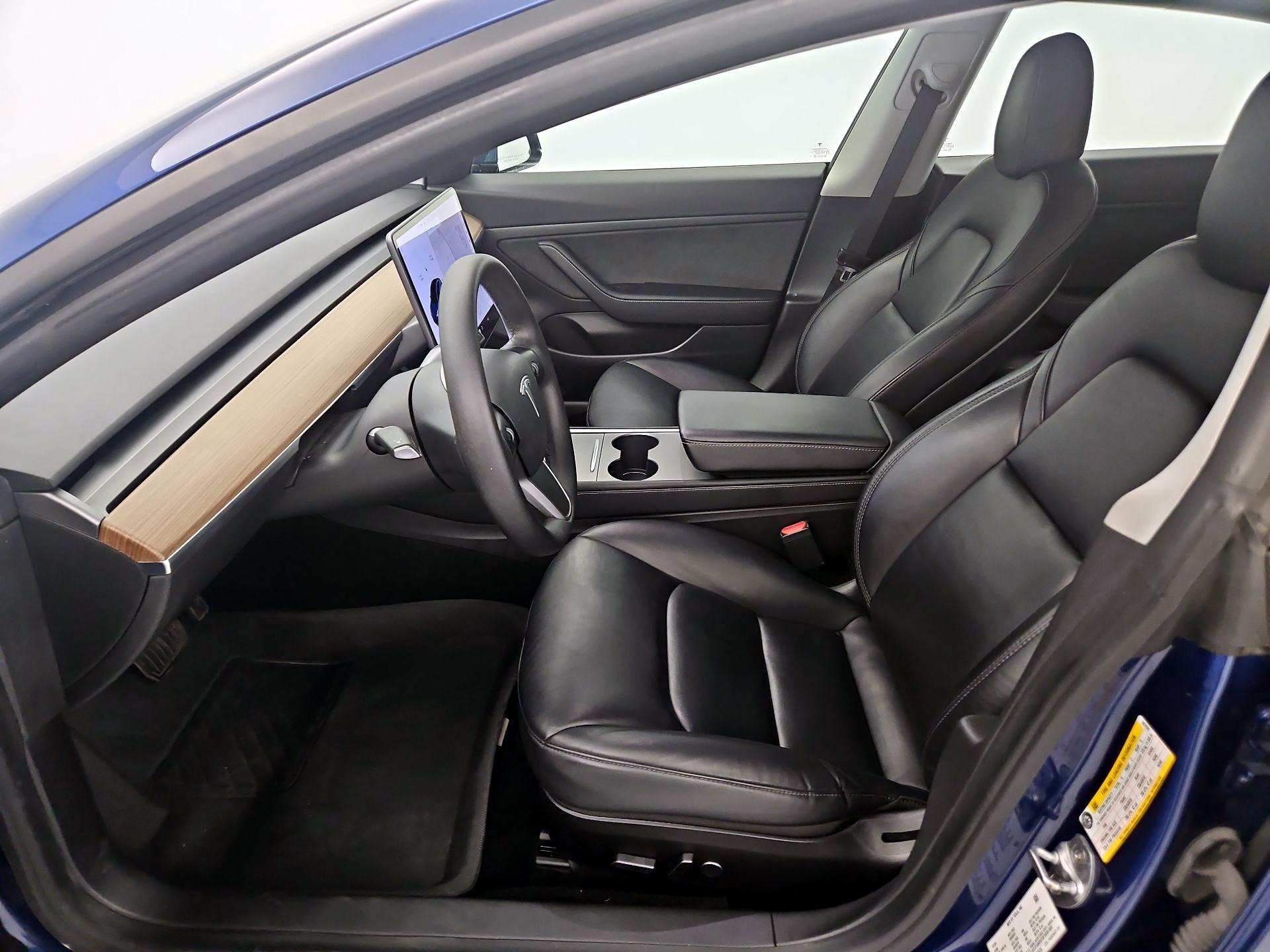 Thumbnail: 2021 Tesla Model 3 - 11