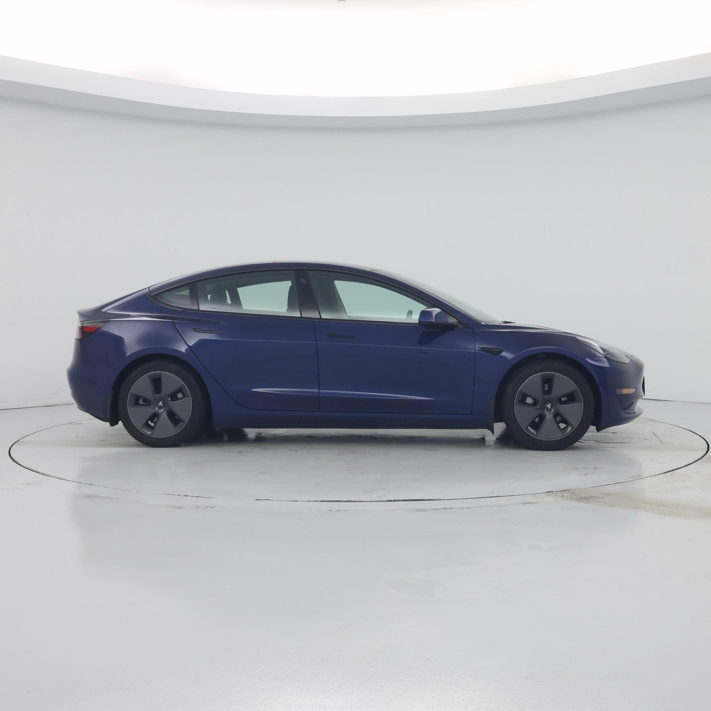Thumbnail: 2021 Tesla Model 3 - 7