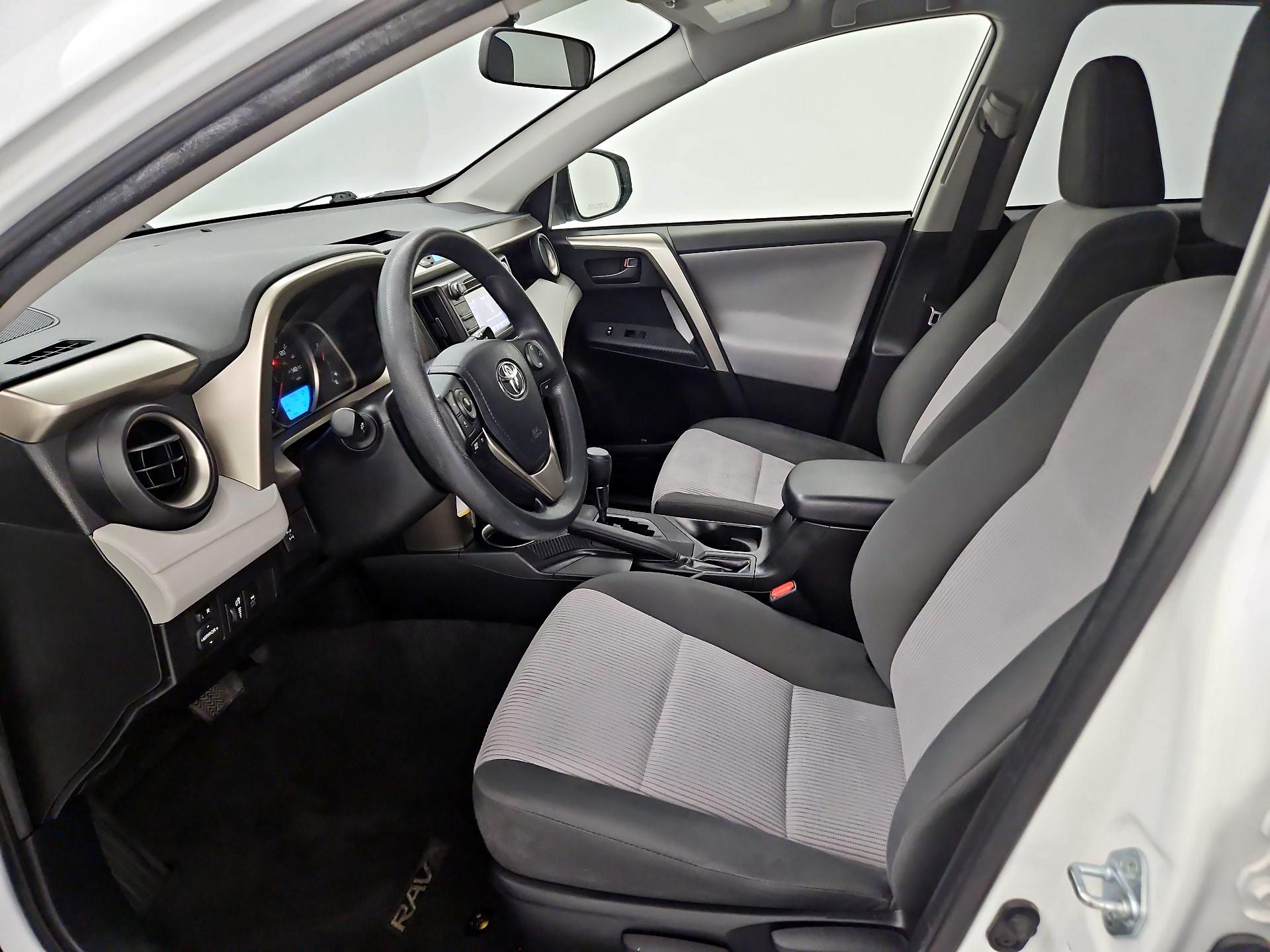 Thumbnail: 2014 Toyota RAV4 - 11