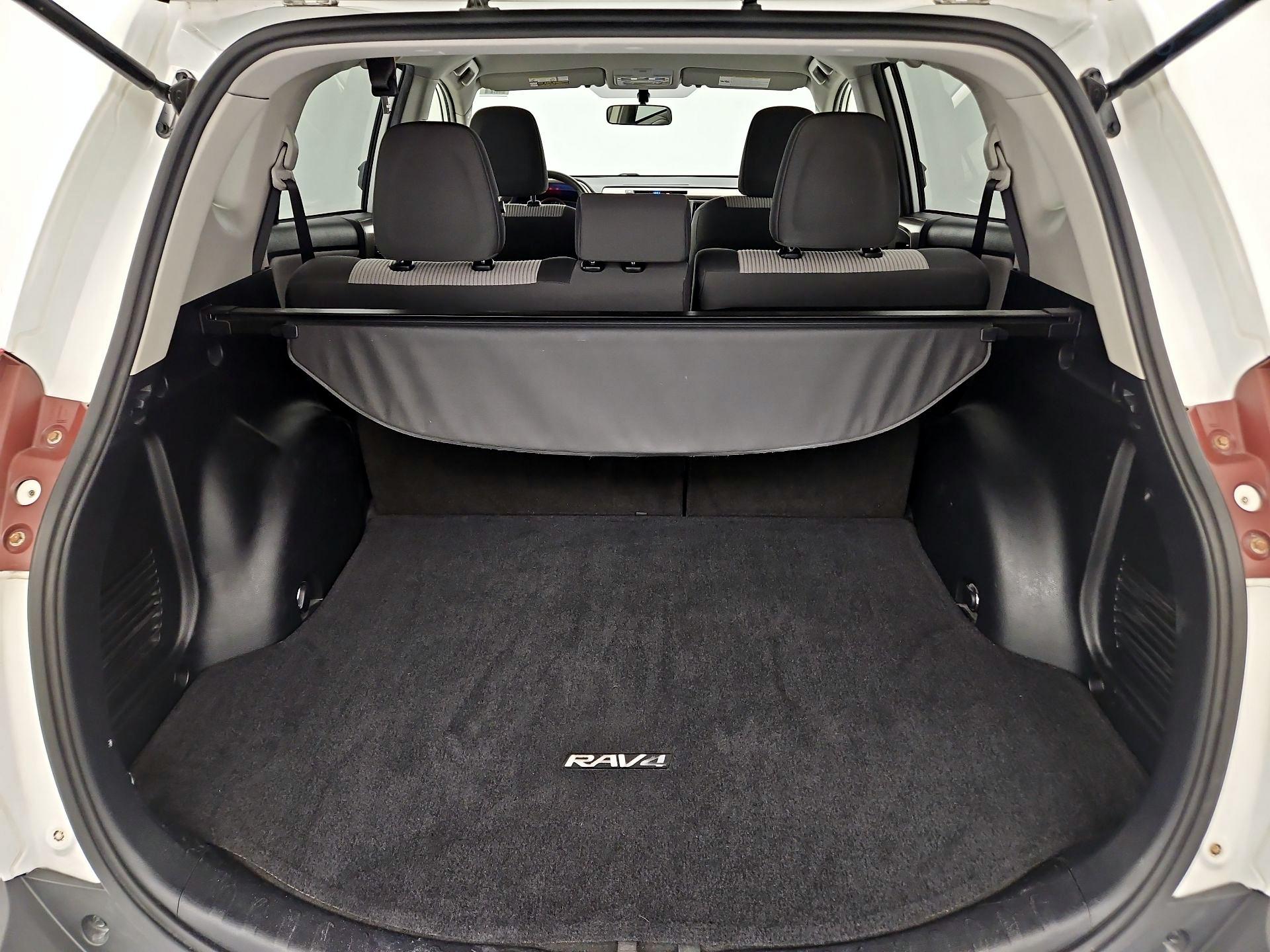 Thumbnail: 2014 Toyota RAV4 - 20