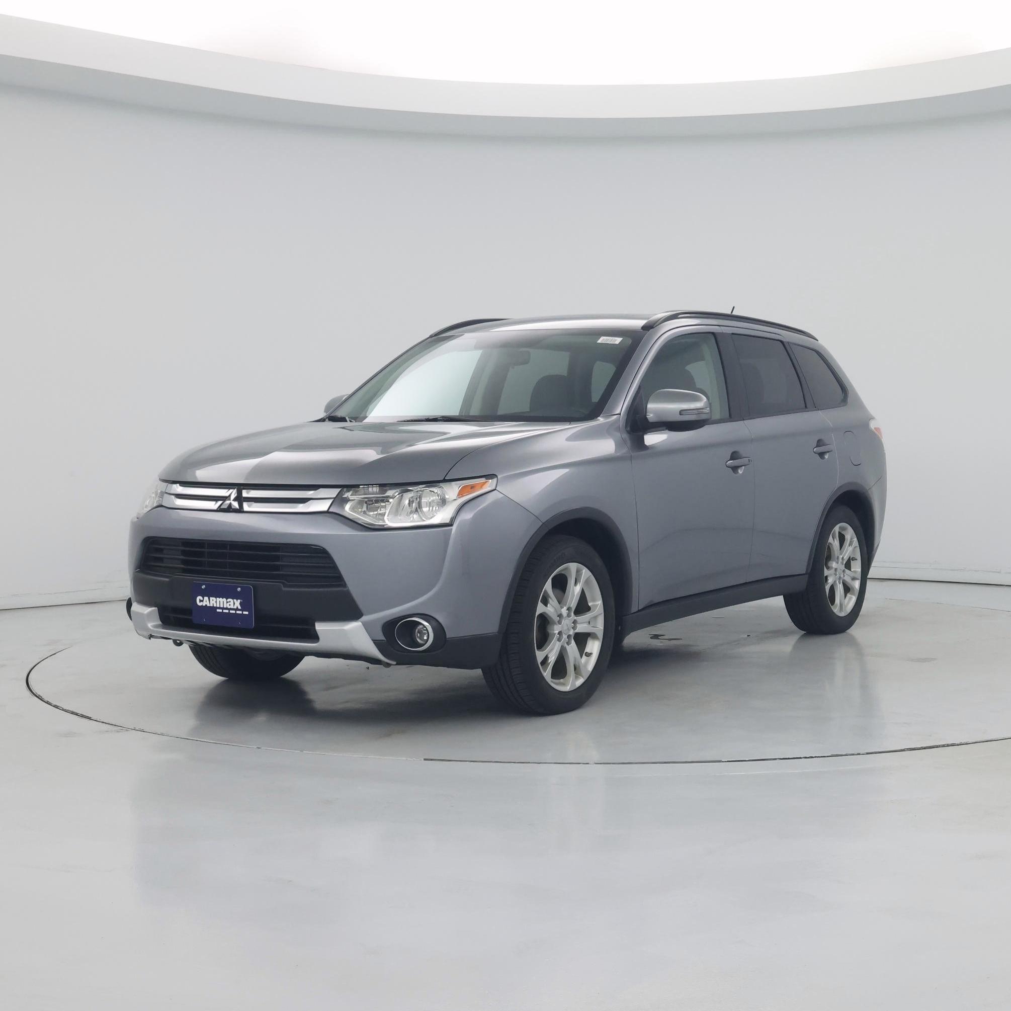 Thumbnail: 2015 Mitsubishi Outlander - 4
