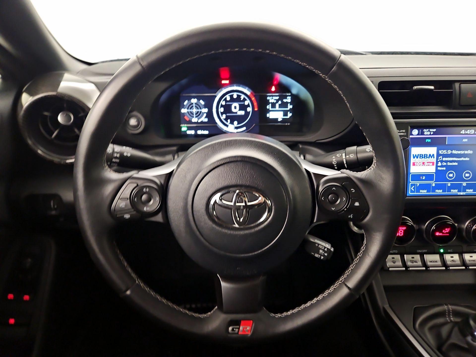 Thumbnail: 2024 Toyota GR86 - 10