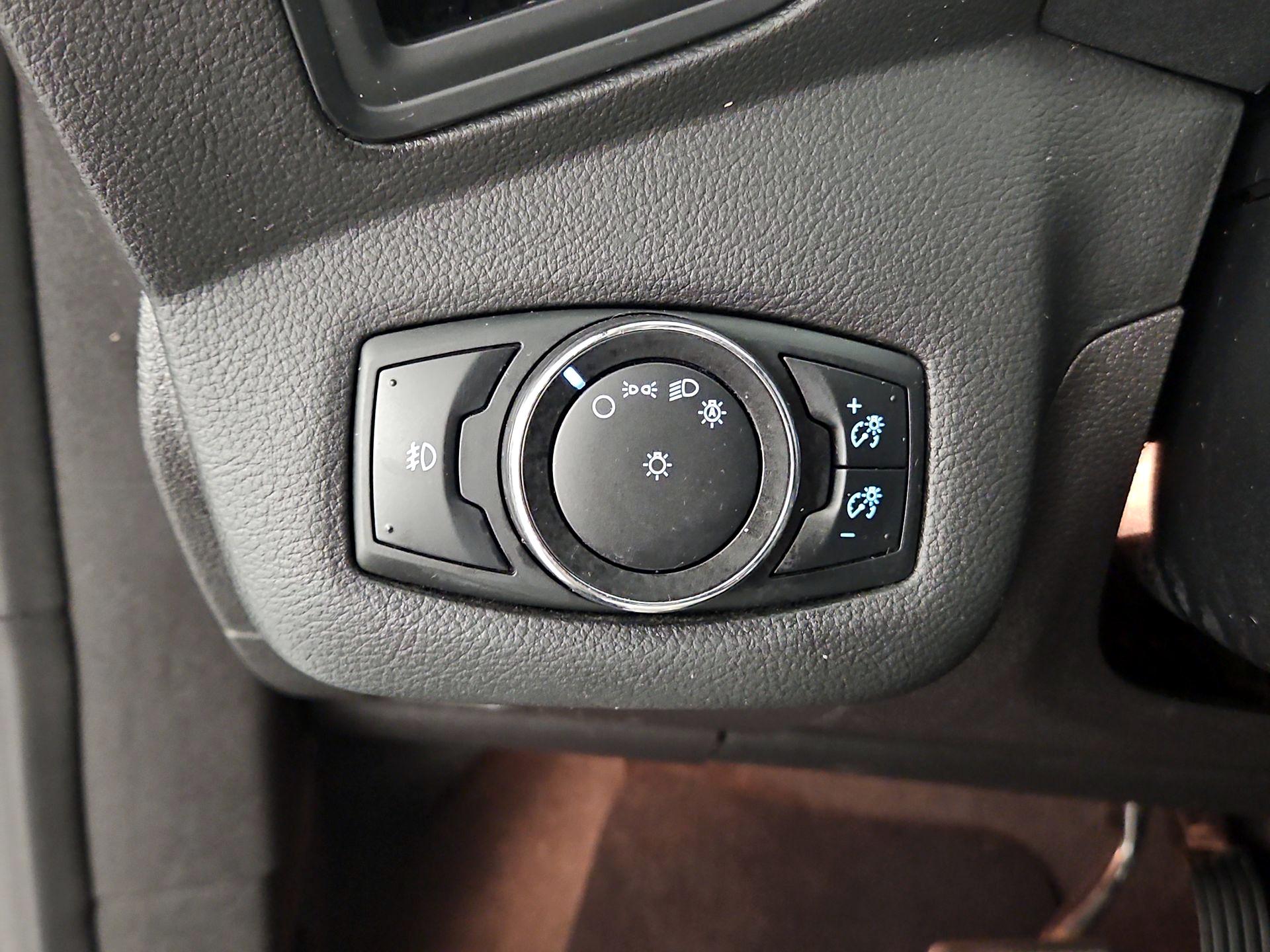Thumbnail: 2014 Ford Escape - 13