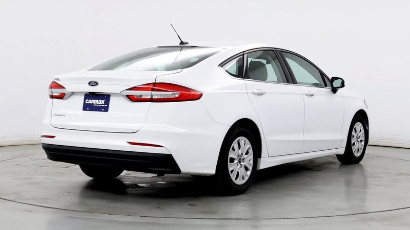 2019 Ford Fusion S 8