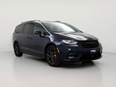 2022 Chrysler Pacifica Touring L -
                St. Louis, MO