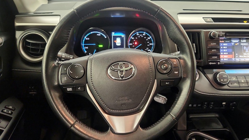 2018 Toyota RAV4 XLE 10