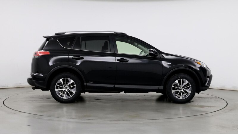 2018 Toyota RAV4 XLE 7