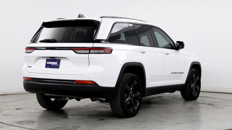 2024 Jeep Grand Cherokee Altitude 8