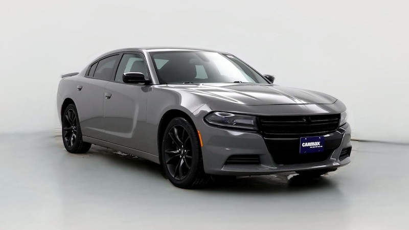 2017 Dodge Charger SE Hero Image