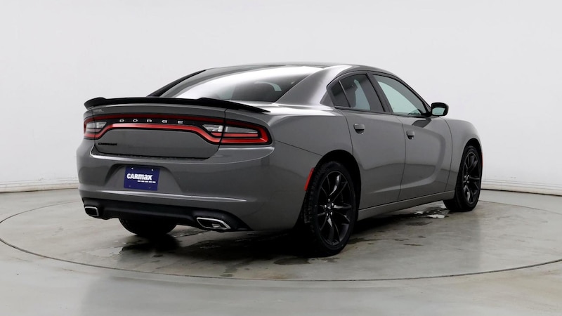 2017 Dodge Charger SE 8