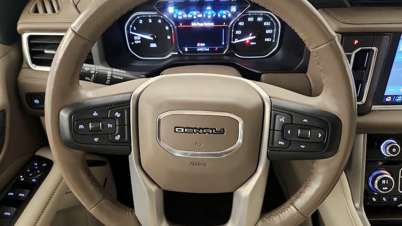 2021 GMC Yukon XL Denali 10