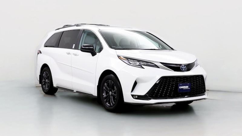 2024 Toyota Sienna XSE Hero Image