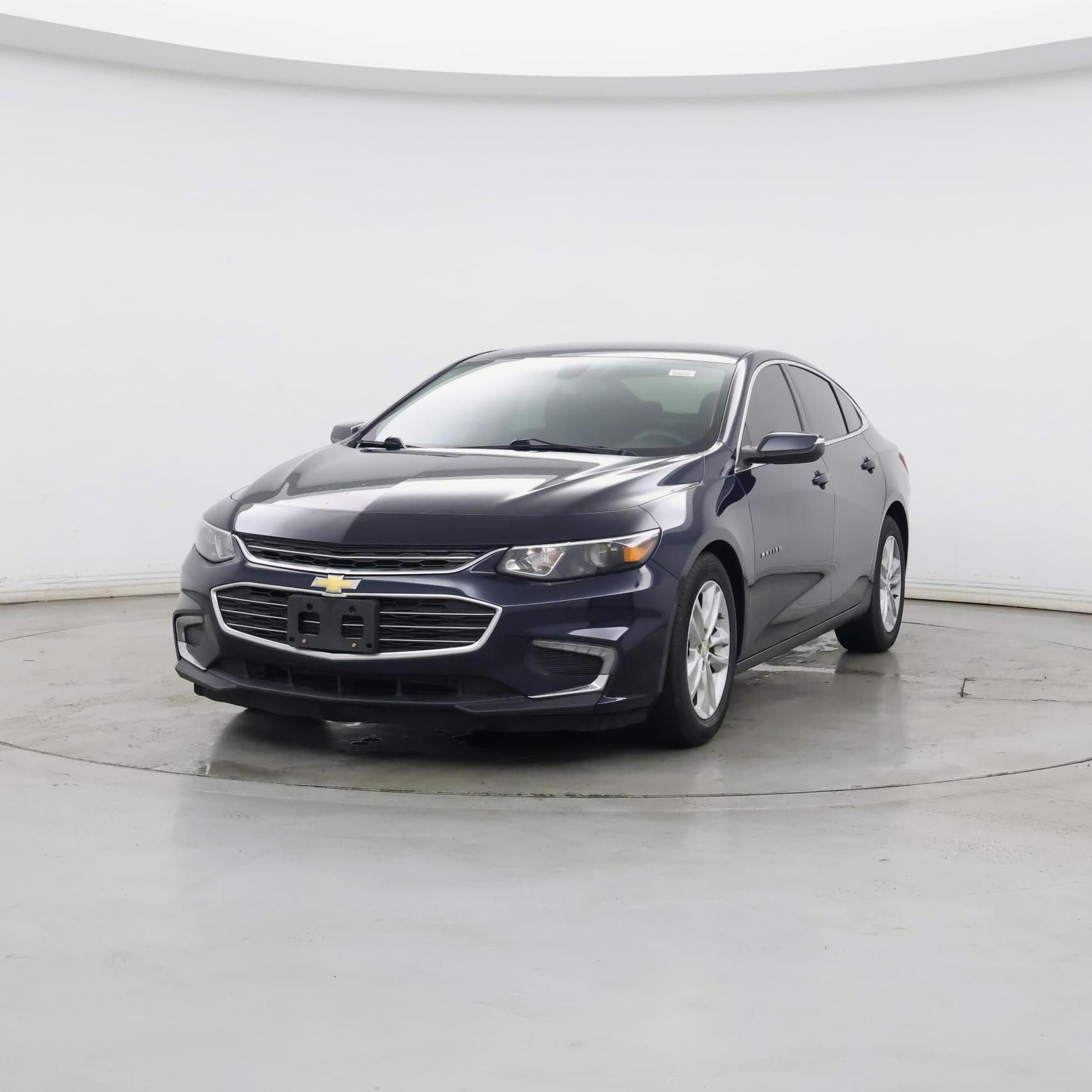 Thumbnail: 2018 Chevrolet Malibu - 4