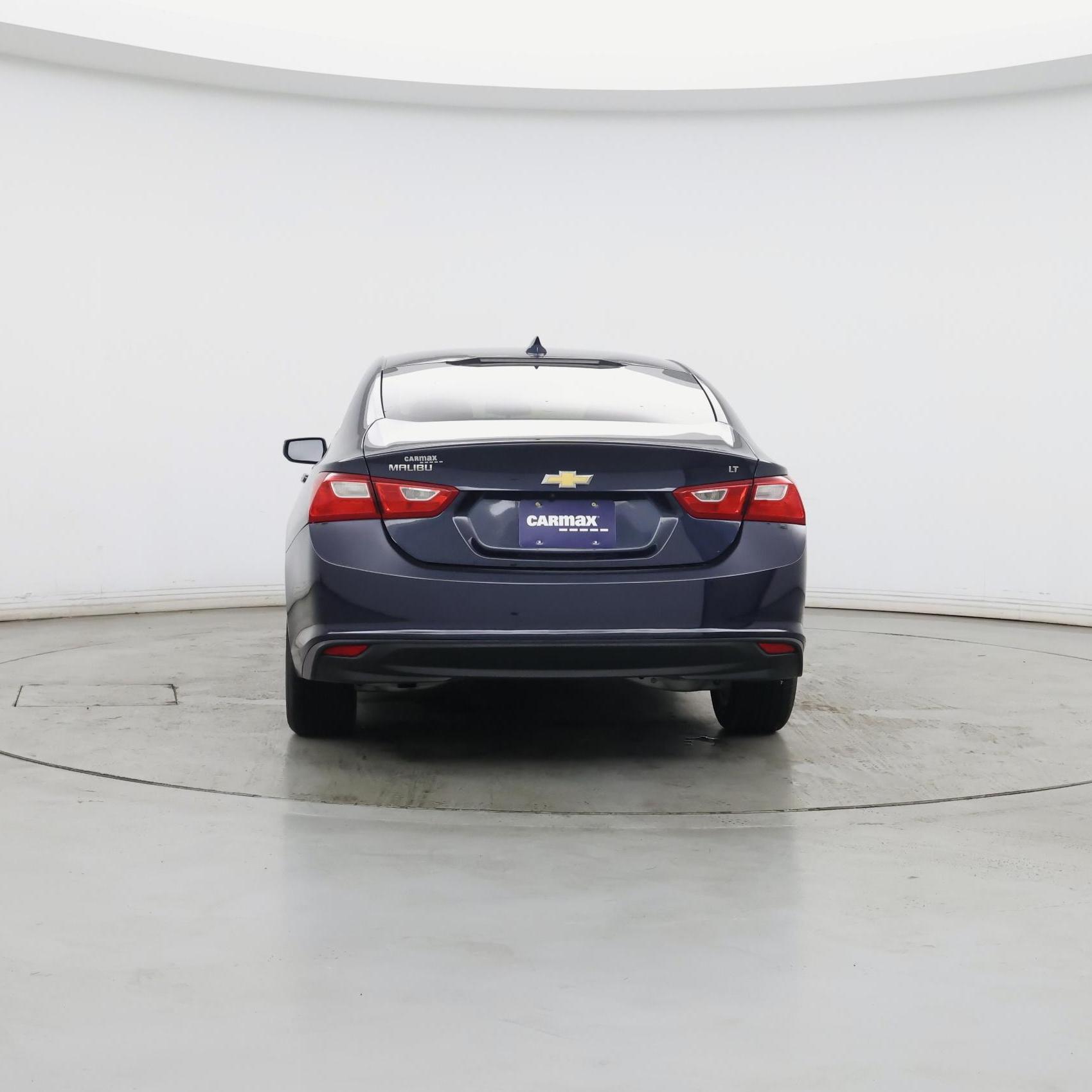 Thumbnail: 2018 Chevrolet Malibu - 6