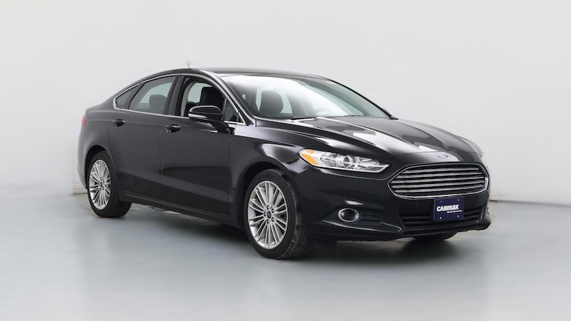 2016 Ford Fusion SE Hero Image