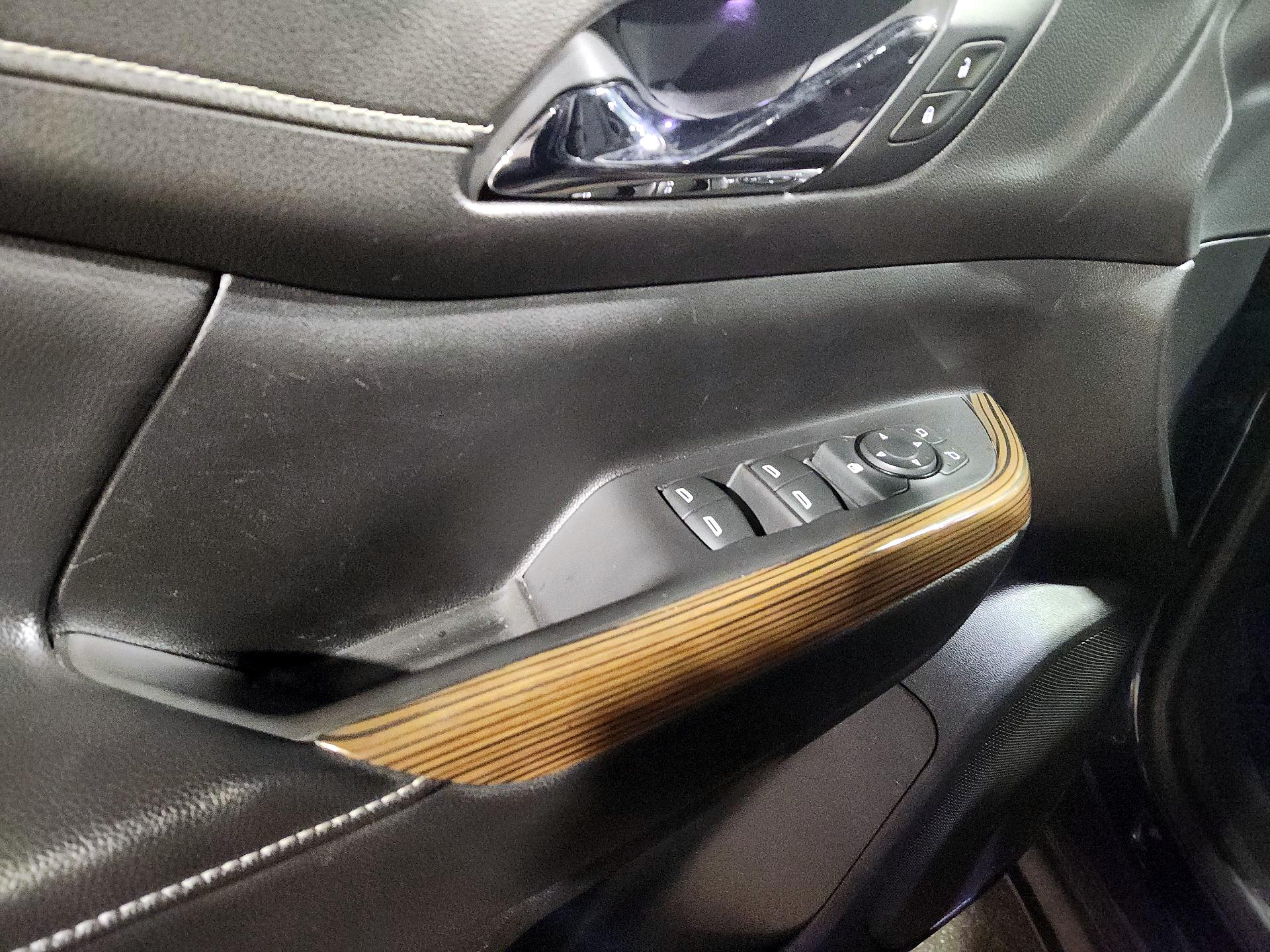 Thumbnail: 2019 GMC Acadia - 10