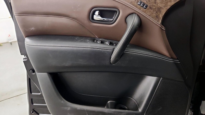 2023 INFINITI QX80 Luxe 12