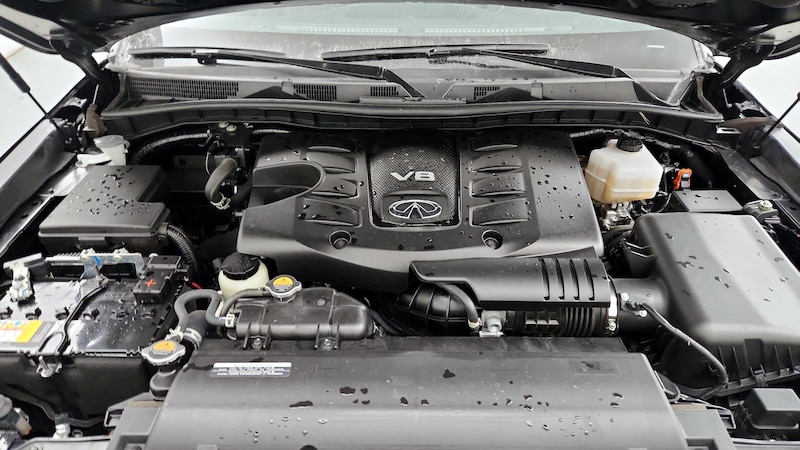 2023 INFINITI QX80 Luxe 25