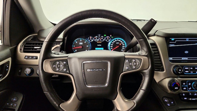 2018 GMC Yukon Denali 10