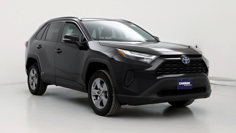 2022 Toyota RAV4 XLE Hero Image