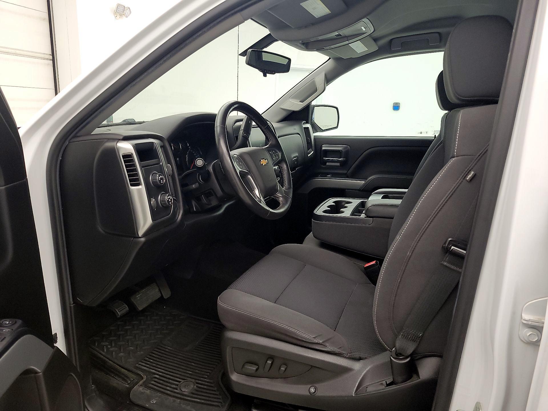 Thumbnail: 2018 Chevrolet Silverado 1500 - 11