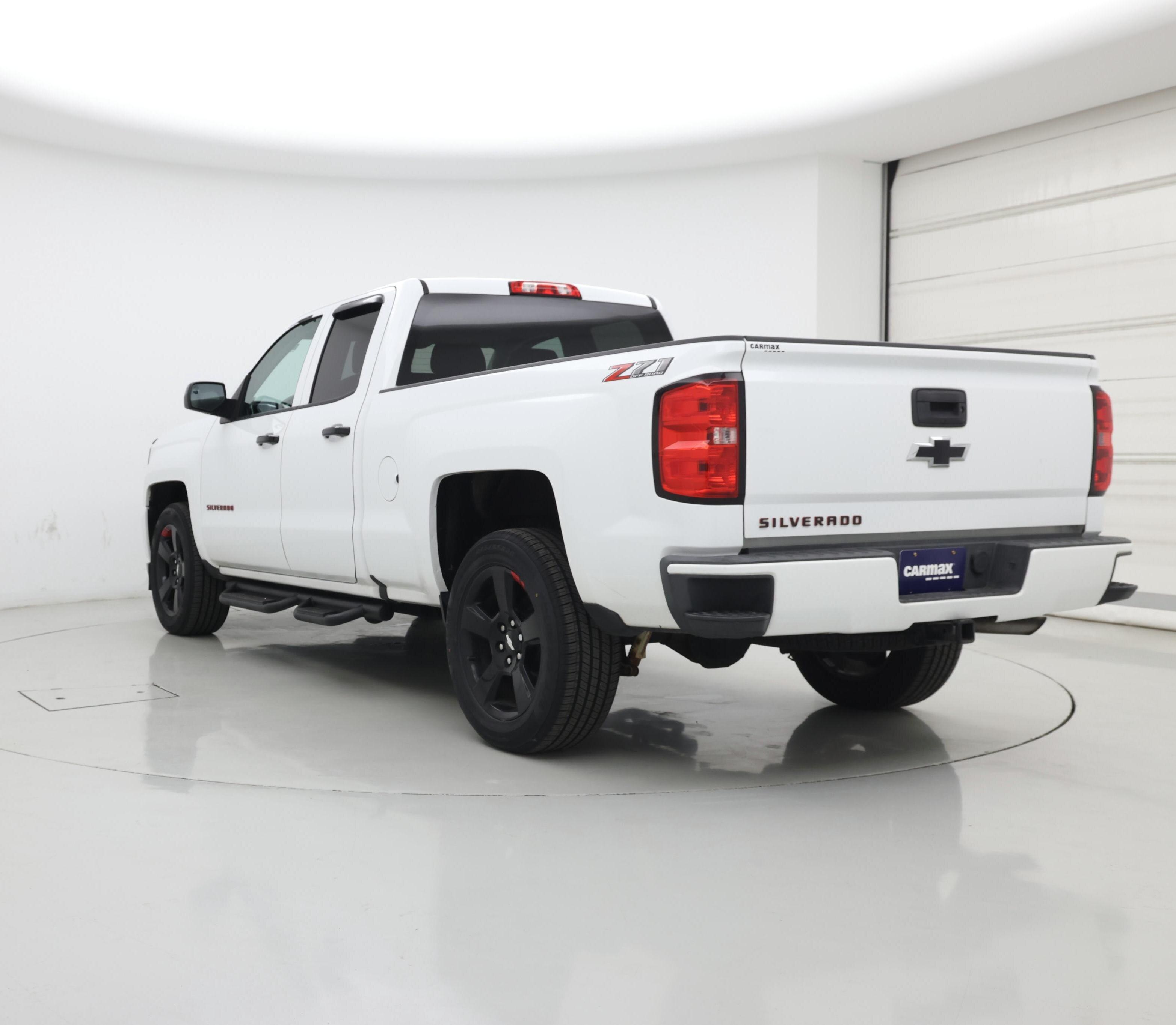 Thumbnail: 2018 Chevrolet Silverado 1500 - 2