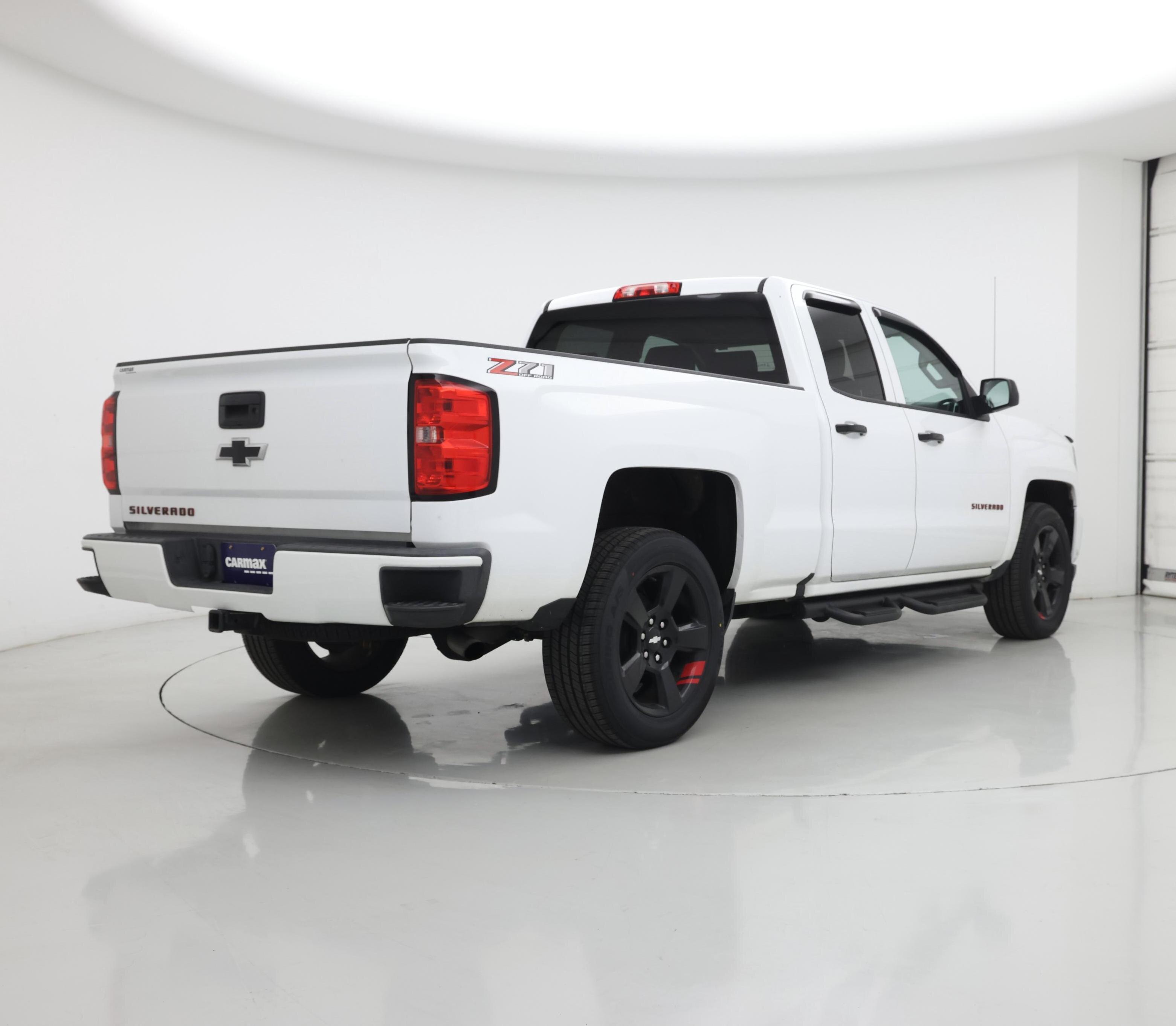 Thumbnail: 2018 Chevrolet Silverado 1500 - 8