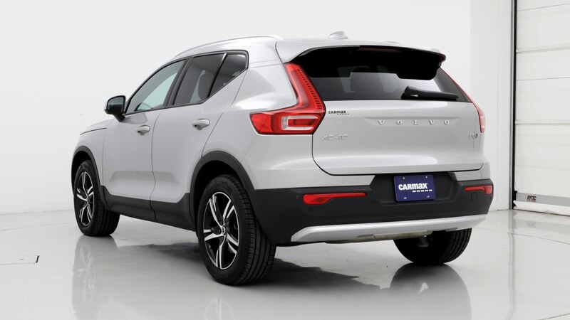 2023 Volvo XC40 B5 Core 2