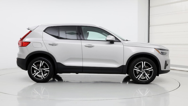 2023 Volvo XC40 B5 Core 7