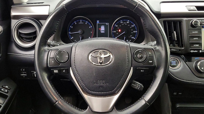 2018 Toyota RAV4 XLE 10